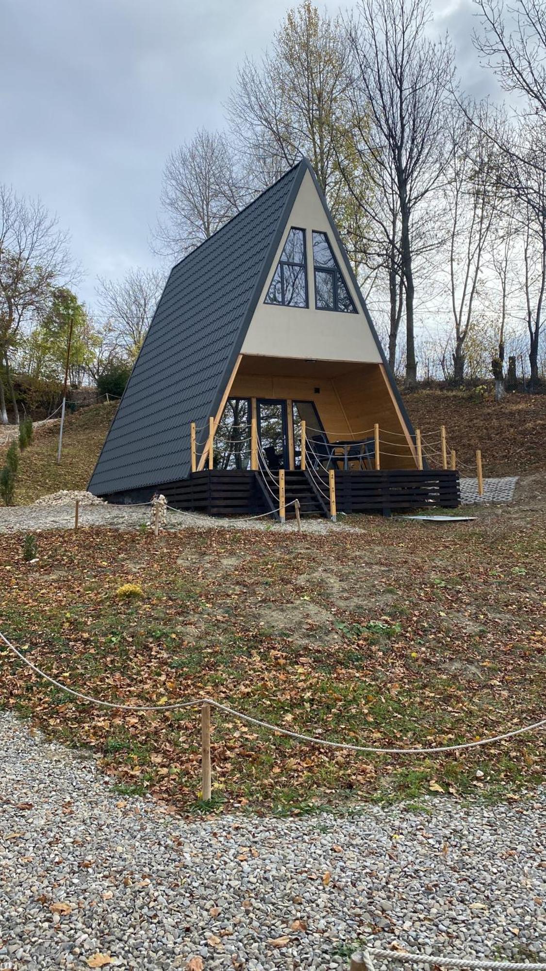 Casutele Din Poienita Villa Comarnic Exterior photo